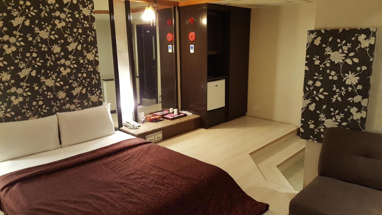 גאושיונג Windmill Fashion Hotel מראה חיצוני תמונה